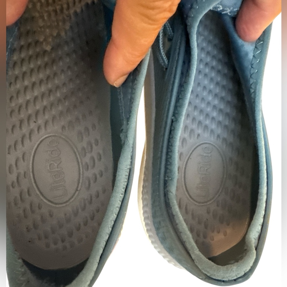 CROCS Men’s Literide 360 Pacer Water Shoe, S-11 - Picture 7 of 11
